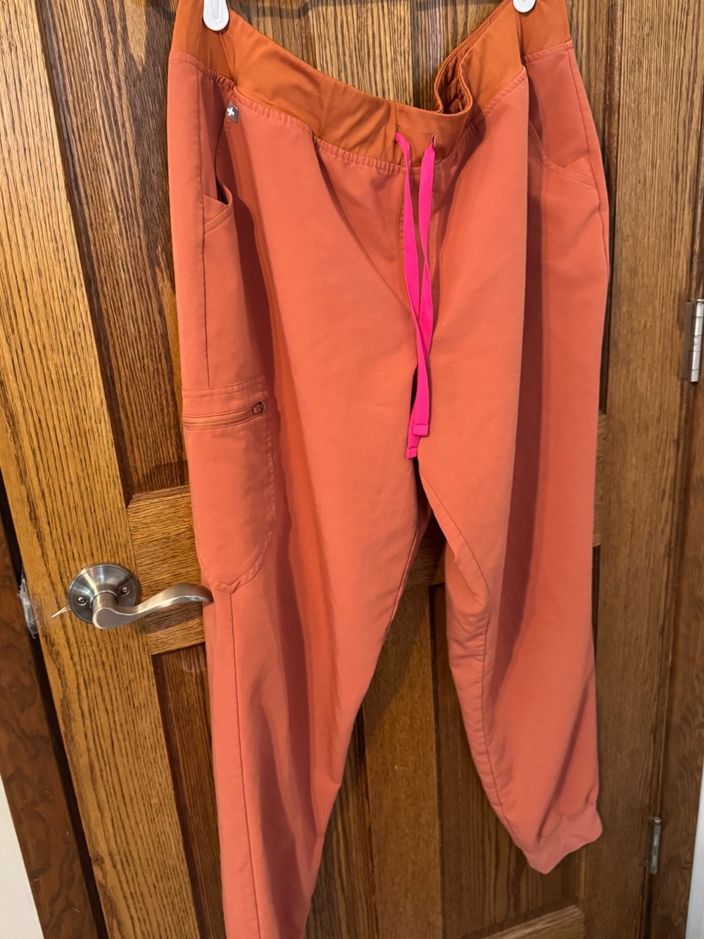 Terracotta Figs Scrub Pants (XXL Tall)